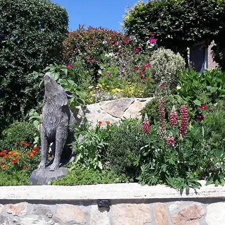 Au Jardin Fleuri *