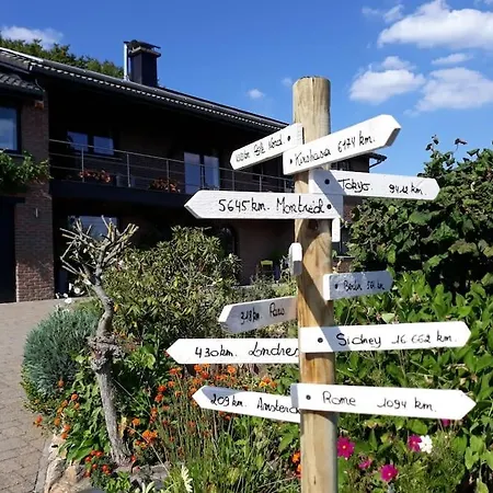 Au Jardin Fleuri *